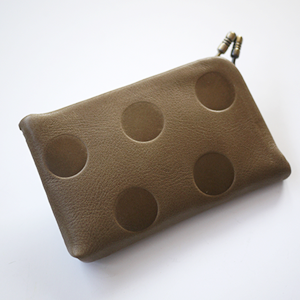 kanmi.�L�����f�B�[���h����i�J�[�h�P�[�X�j